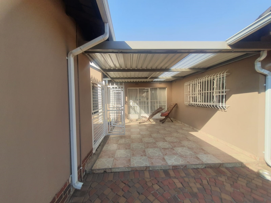 4 Bedroom Property for Sale in Lilianton Gauteng