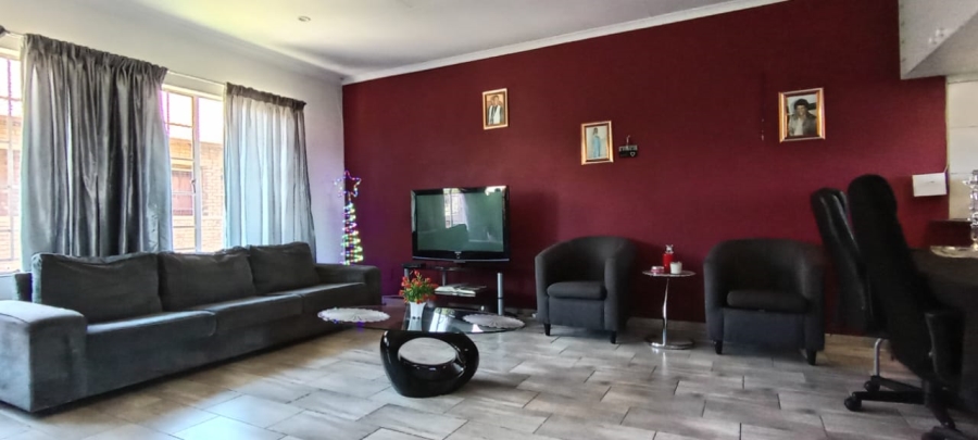 2 Bedroom Property for Sale in Ravensklip Gauteng