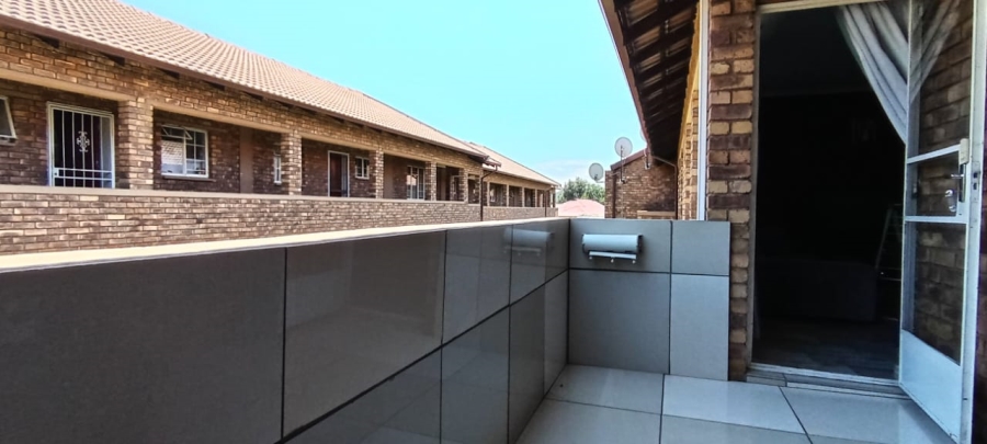 2 Bedroom Property for Sale in Ravensklip Gauteng