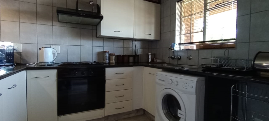 2 Bedroom Property for Sale in Ravensklip Gauteng