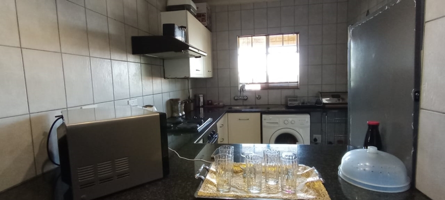 2 Bedroom Property for Sale in Ravensklip Gauteng