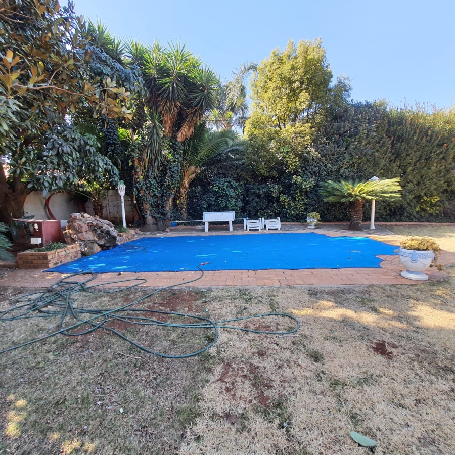 5 Bedroom Property for Sale in Dalpark Gauteng