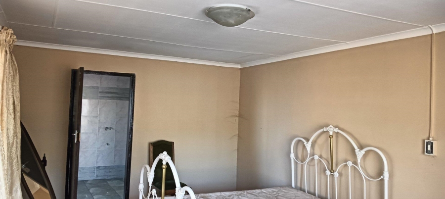 To Let 3 Bedroom Property for Rent in Unitas Park Gauteng