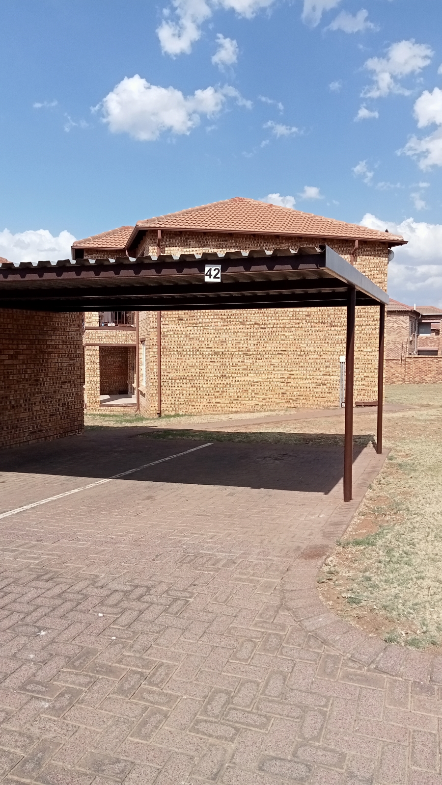 To Let 2 Bedroom Property for Rent in Vorna Valley Gauteng