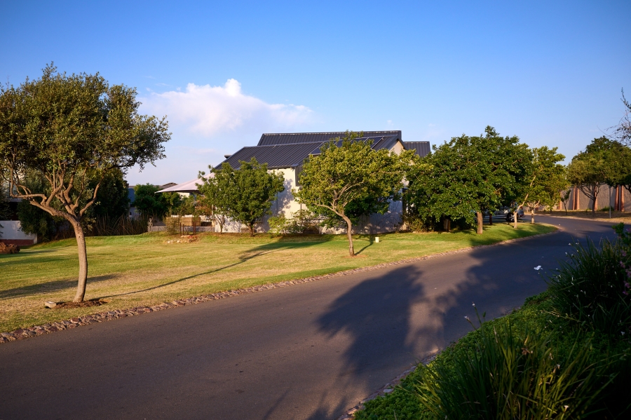 4 Bedroom Property for Sale in Waterfall Country Village Gauteng