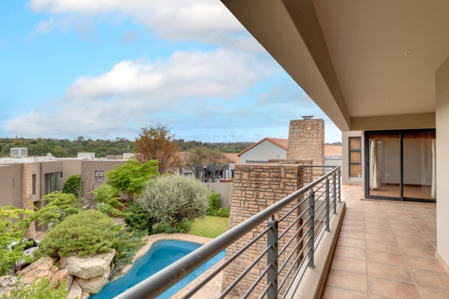 3 Bedroom Property for Sale in Lonehill Gauteng