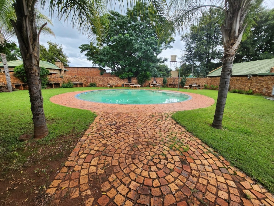 3 Bedroom Property for Sale in Annlin Gauteng