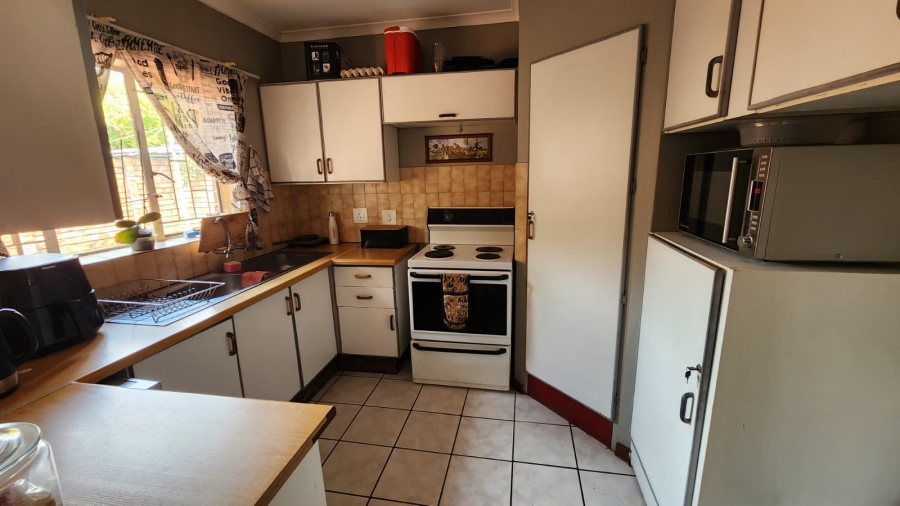 3 Bedroom Property for Sale in Doornpoort Gauteng