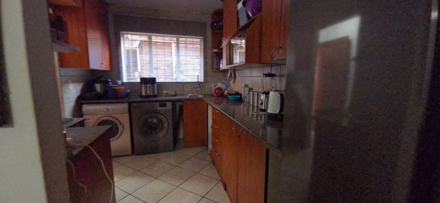 2 Bedroom Property for Sale in Doornpoort Gauteng