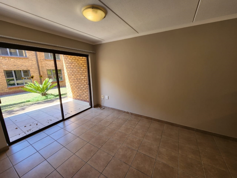 2 Bedroom Property for Sale in Willow Park Manor Gauteng