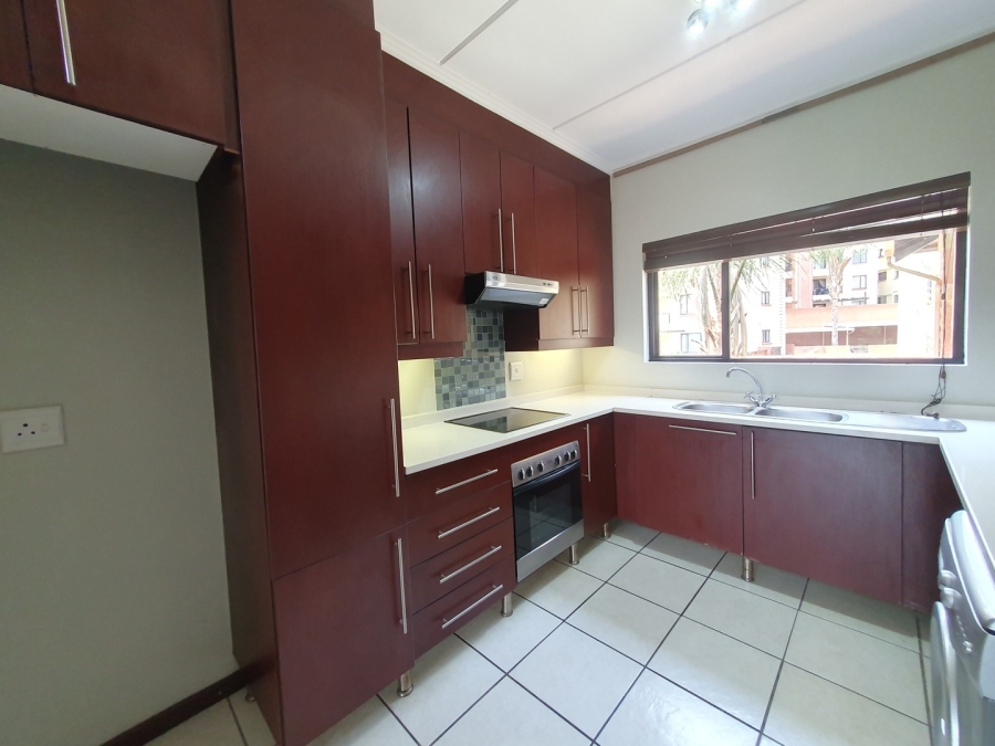 To Let 2 Bedroom Property for Rent in Sunninghill Gauteng