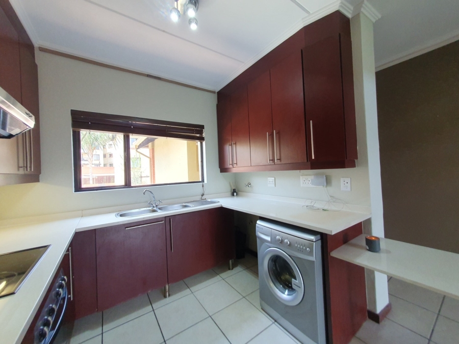 To Let 2 Bedroom Property for Rent in Sunninghill Gauteng