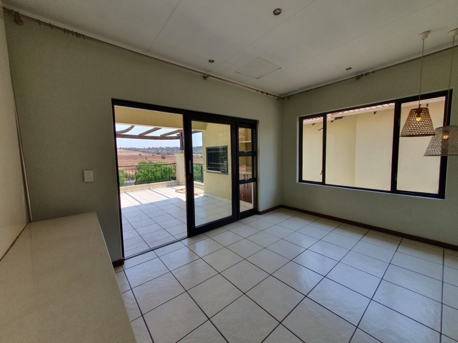 To Let 2 Bedroom Property for Rent in Sunninghill Gauteng