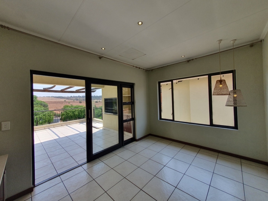 To Let 2 Bedroom Property for Rent in Sunninghill Gauteng