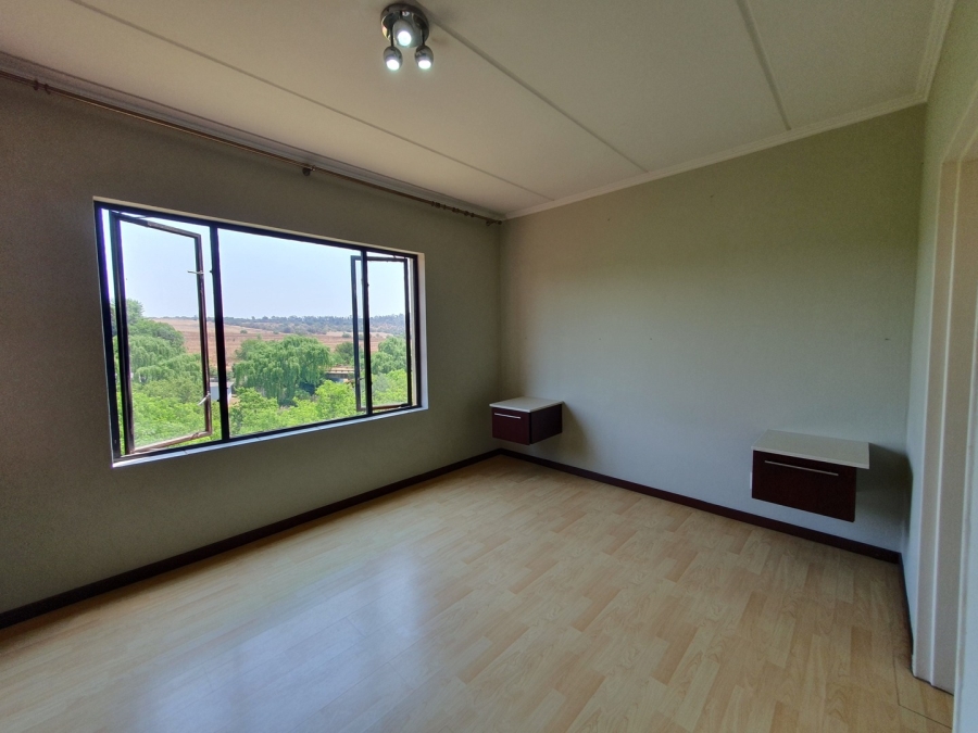 To Let 2 Bedroom Property for Rent in Sunninghill Gauteng