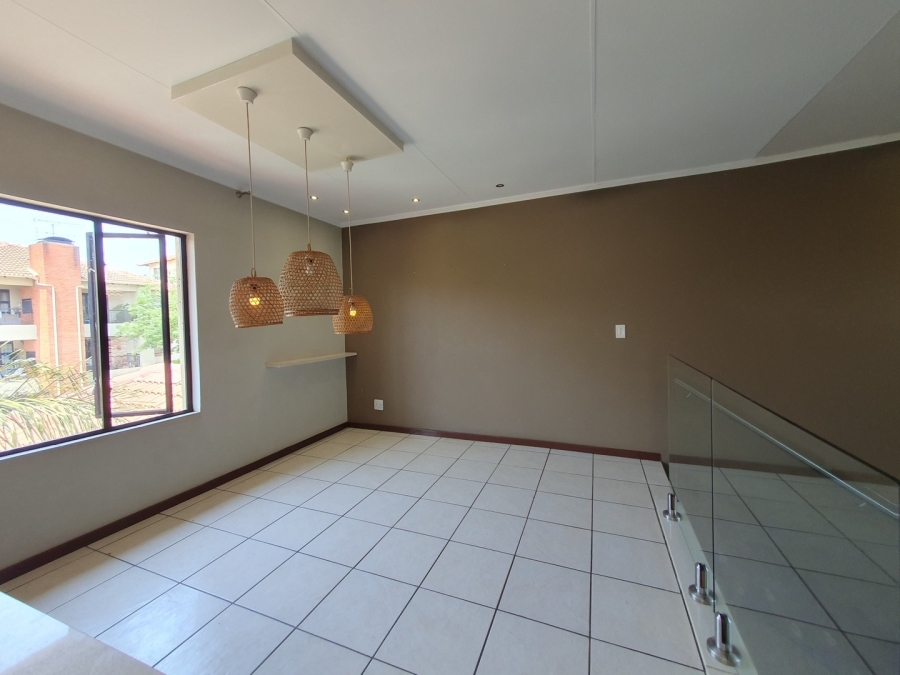 To Let 2 Bedroom Property for Rent in Sunninghill Gauteng