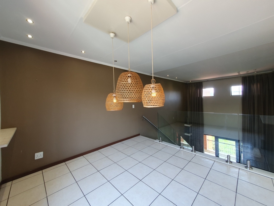 To Let 2 Bedroom Property for Rent in Sunninghill Gauteng