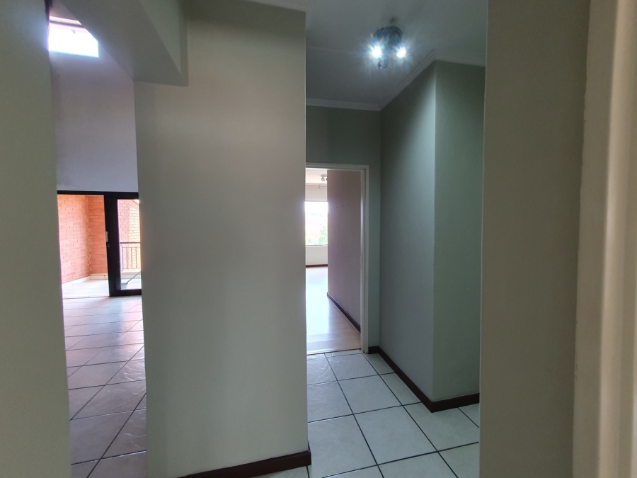 To Let 2 Bedroom Property for Rent in Sunninghill Gauteng