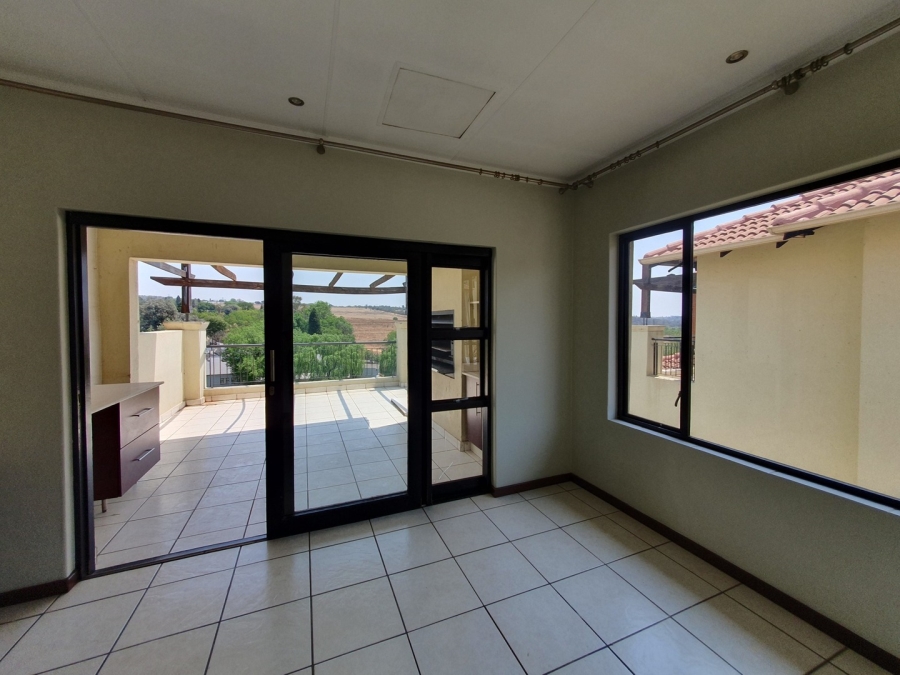 To Let 2 Bedroom Property for Rent in Sunninghill Gauteng