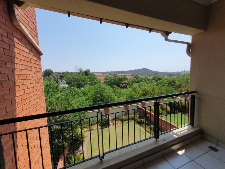 To Let 2 Bedroom Property for Rent in Sunninghill Gauteng