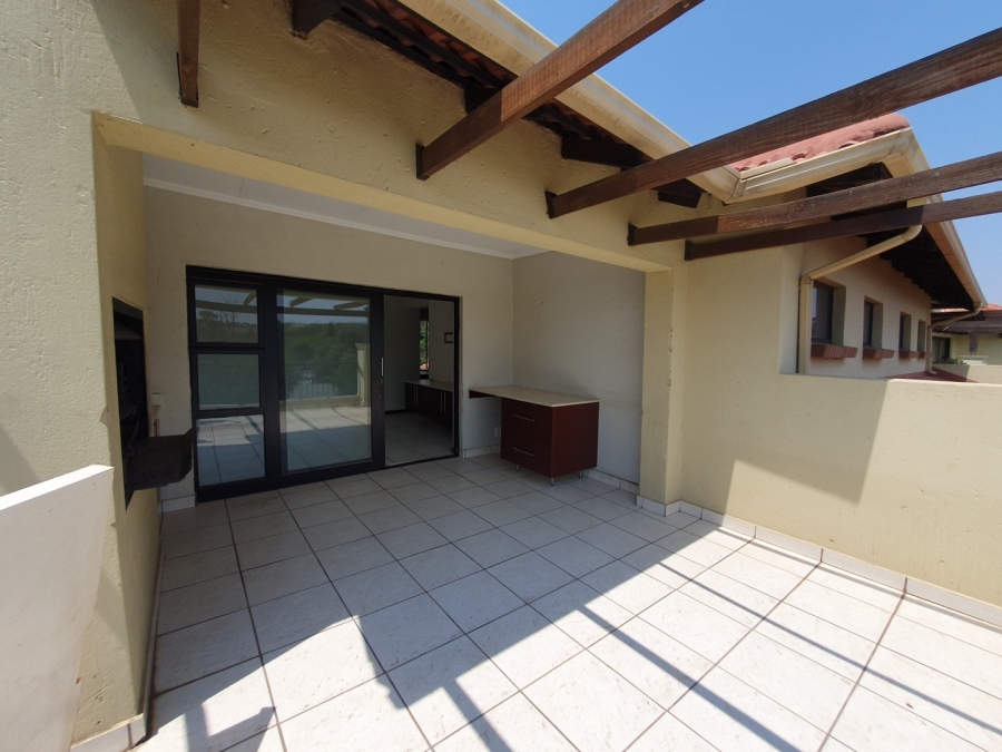 To Let 2 Bedroom Property for Rent in Sunninghill Gauteng