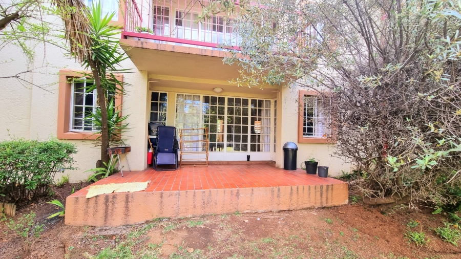 To Let 2 Bedroom Property for Rent in Noordwyk Gauteng