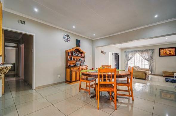 3 Bedroom Property for Sale in Klippoortje Gauteng