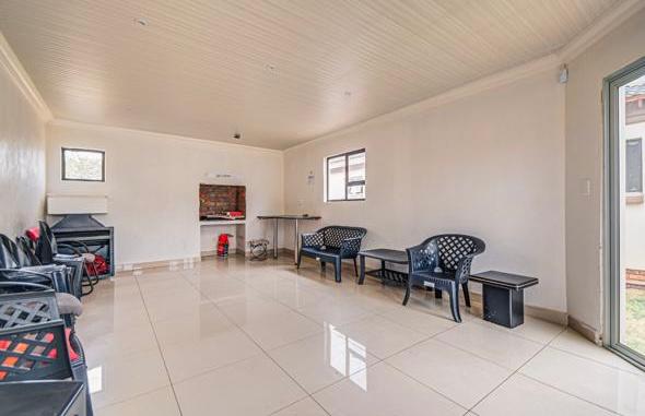 3 Bedroom Property for Sale in Klippoortje Gauteng