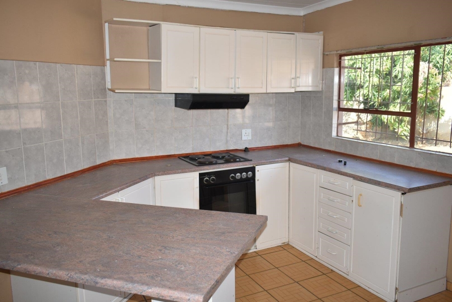 To Let 3 Bedroom Property for Rent in The Orchards Gauteng