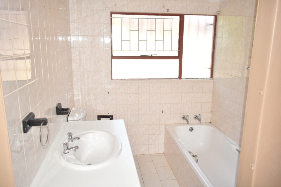 To Let 3 Bedroom Property for Rent in The Orchards Gauteng