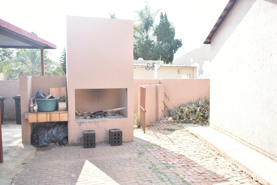 To Let 3 Bedroom Property for Rent in The Orchards Gauteng