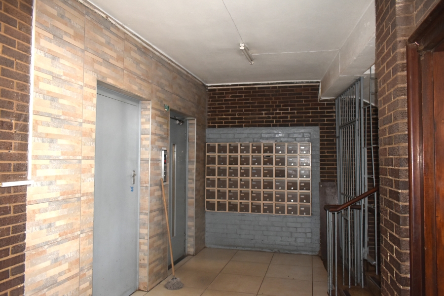 2 Bedroom Property for Sale in Pretoria Central Gauteng