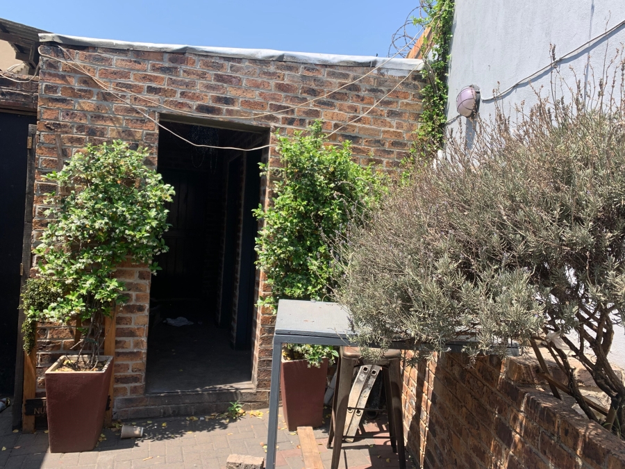 To Let commercial Property for Rent in Greenside Gauteng