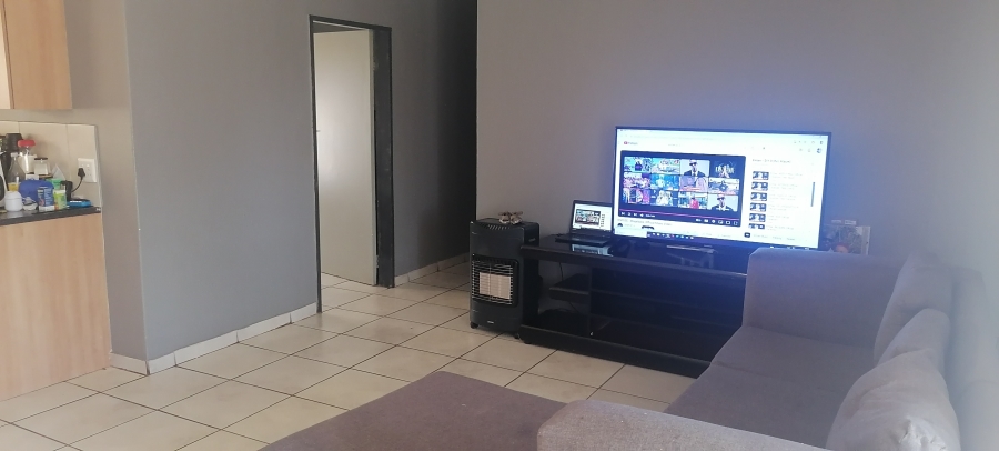 To Let 3 Bedroom Property for Rent in Groblerpark Gauteng