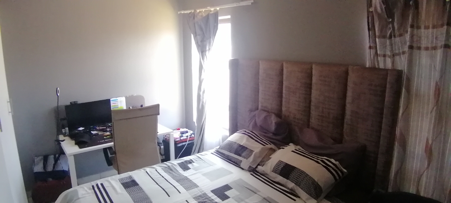 To Let 3 Bedroom Property for Rent in Groblerpark Gauteng