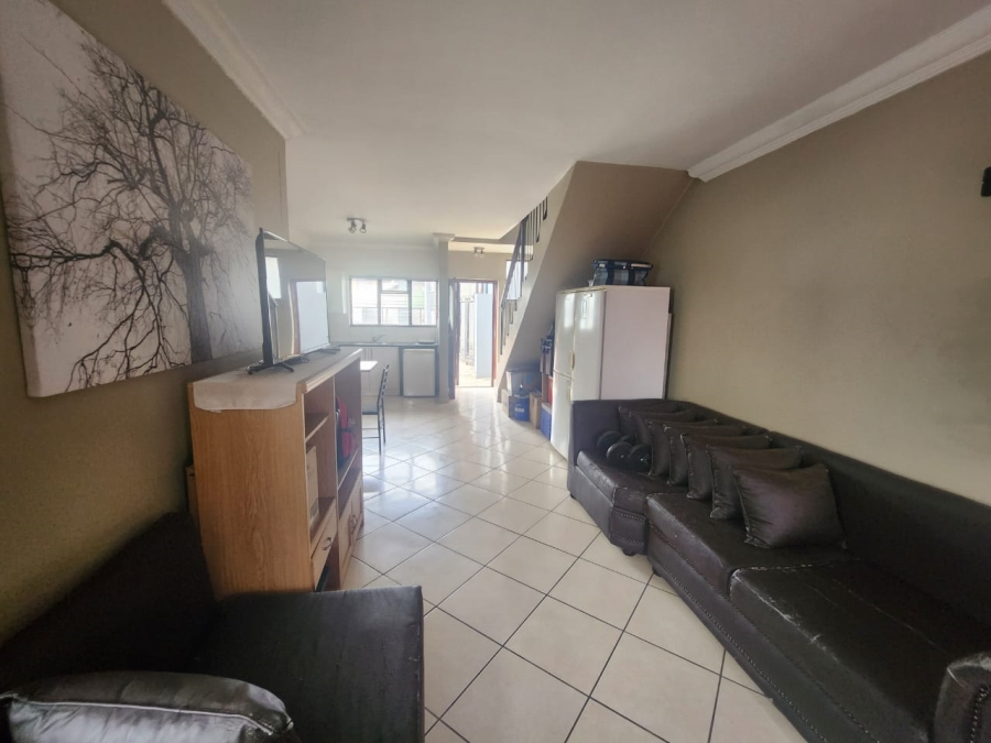 To Let 2 Bedroom Property for Rent in Ravenswood Gauteng