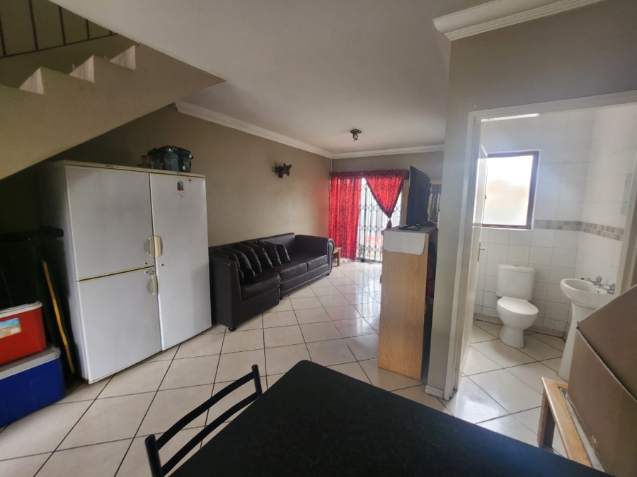 To Let 2 Bedroom Property for Rent in Ravenswood Gauteng