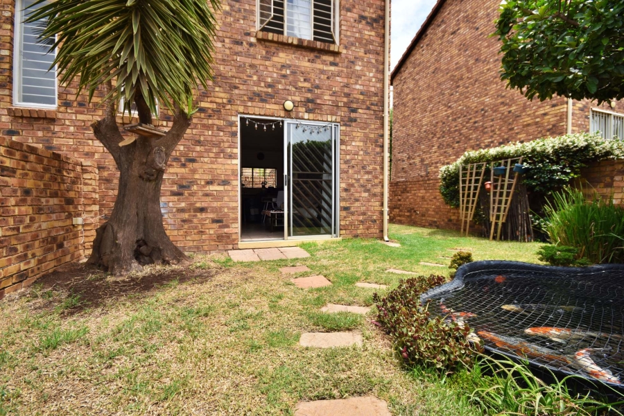 2 Bedroom Property for Sale in Olivedale Gauteng