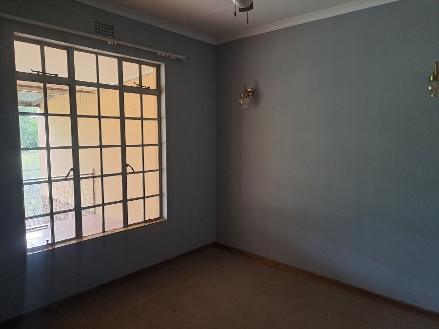 To Let 3 Bedroom Property for Rent in Vanwaartshof Gauteng