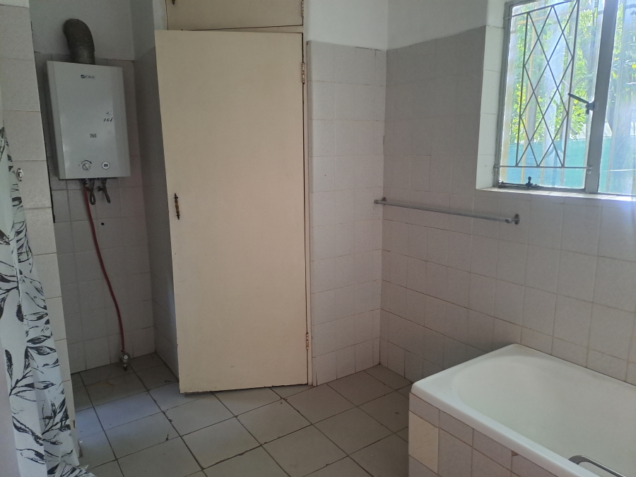 8 Bedroom Property for Sale in Vanwaartshof Gauteng