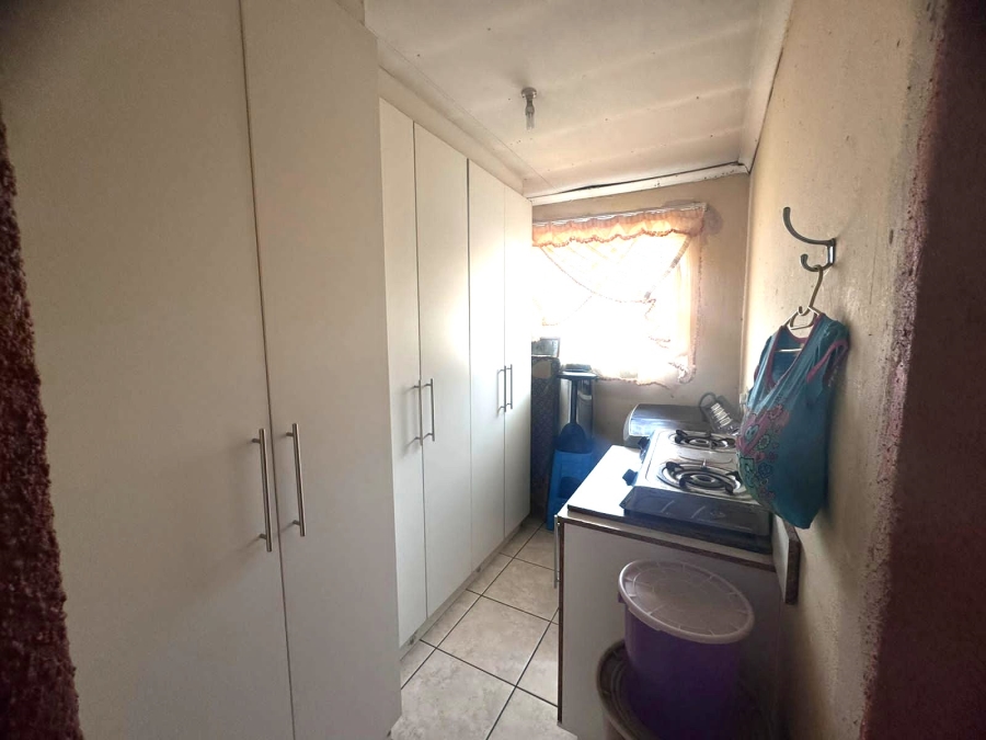 4 Bedroom Property for Sale in Motsu Gauteng