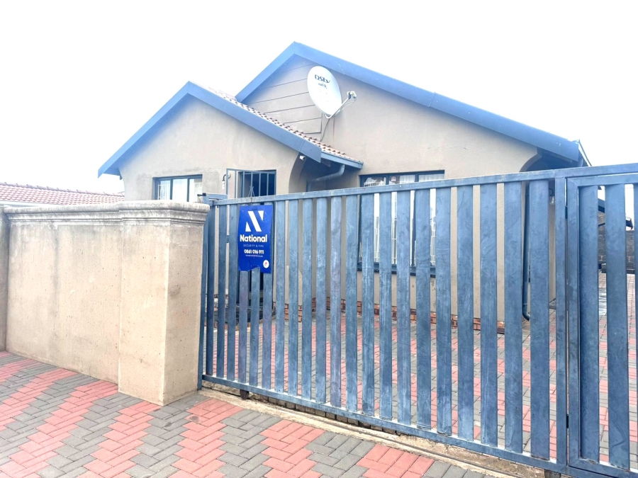 4 Bedroom Property for Sale in Motsu Gauteng