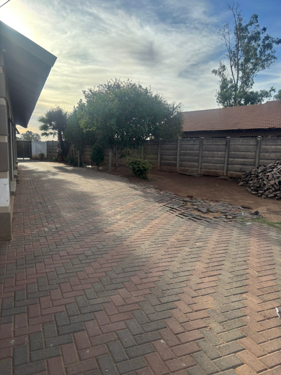 3 Bedroom Property for Sale in Meyerton Park Gauteng