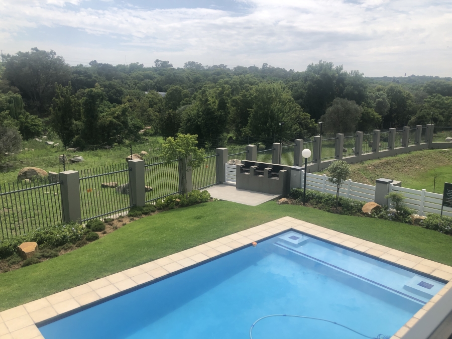 To Let 3 Bedroom Property for Rent in Lonehill Gauteng