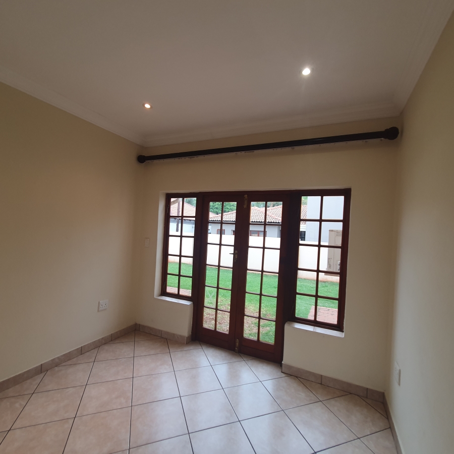 5 Bedroom Property for Sale in Montana Tuine Gauteng