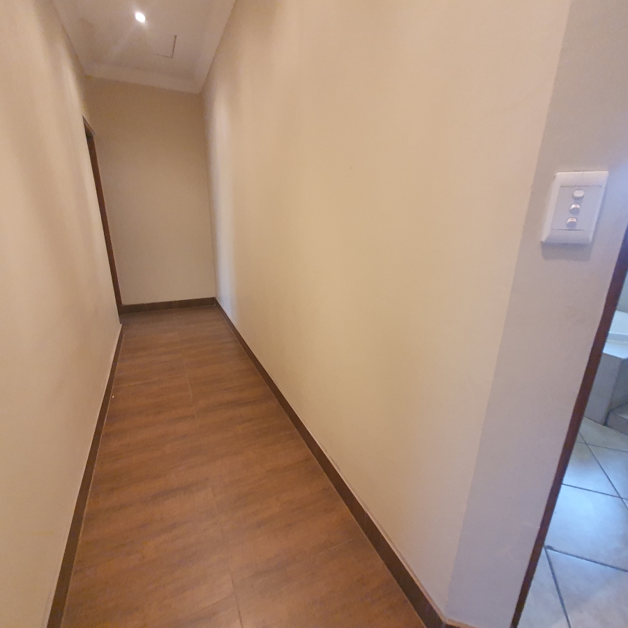 5 Bedroom Property for Sale in Montana Tuine Gauteng