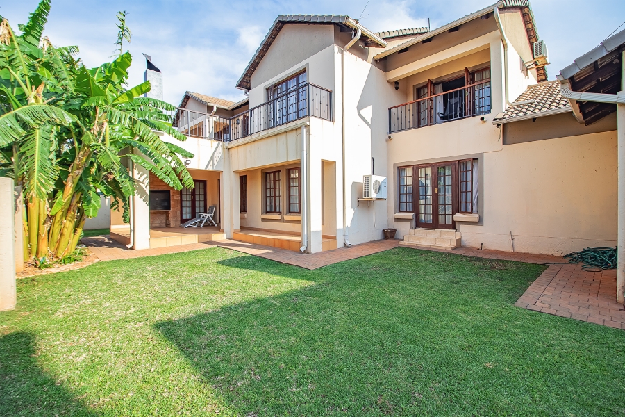 5 Bedroom Property for Sale in Montana Tuine Gauteng