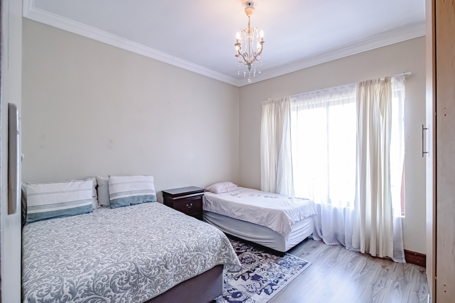 5 Bedroom Property for Sale in Montana Tuine Gauteng