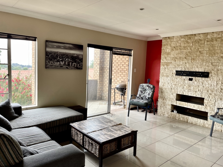 2 Bedroom Property for Sale in Moreleta Park Gauteng