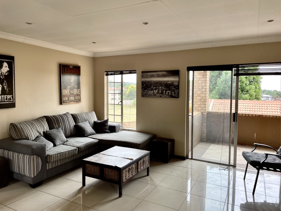 2 Bedroom Property for Sale in Moreleta Park Gauteng